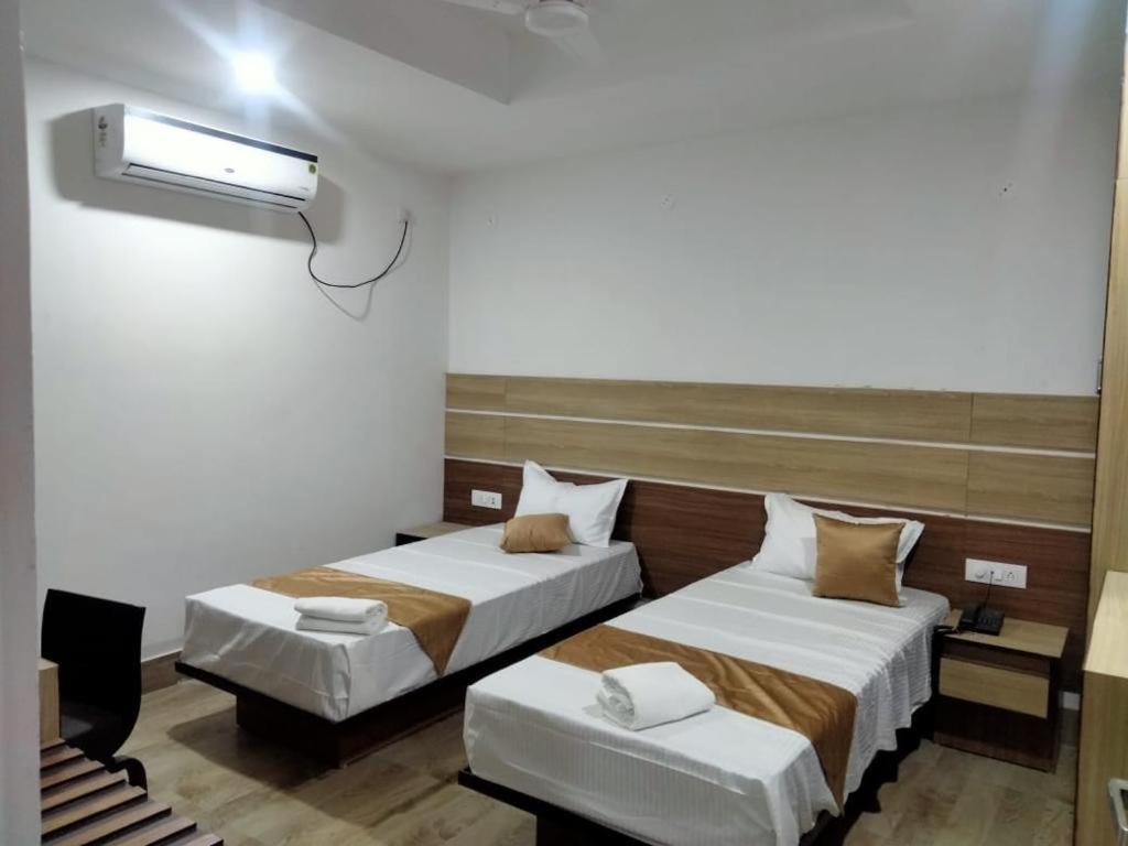 Hotel Magic Square Guwahati Exterior foto