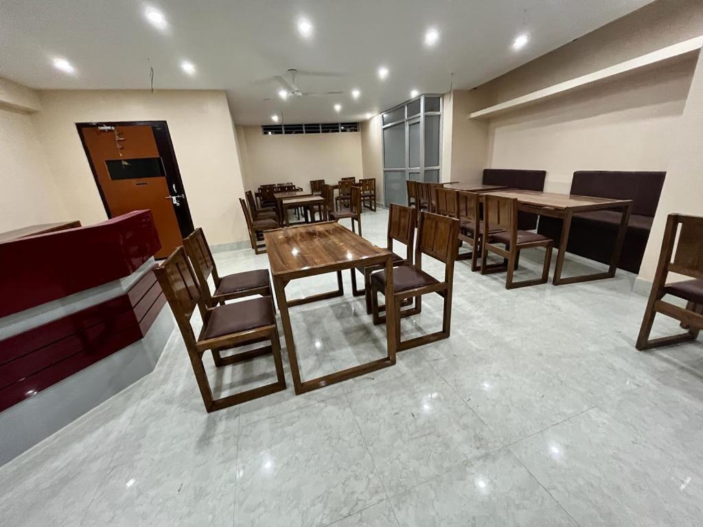 Hotel Magic Square Guwahati Exterior foto