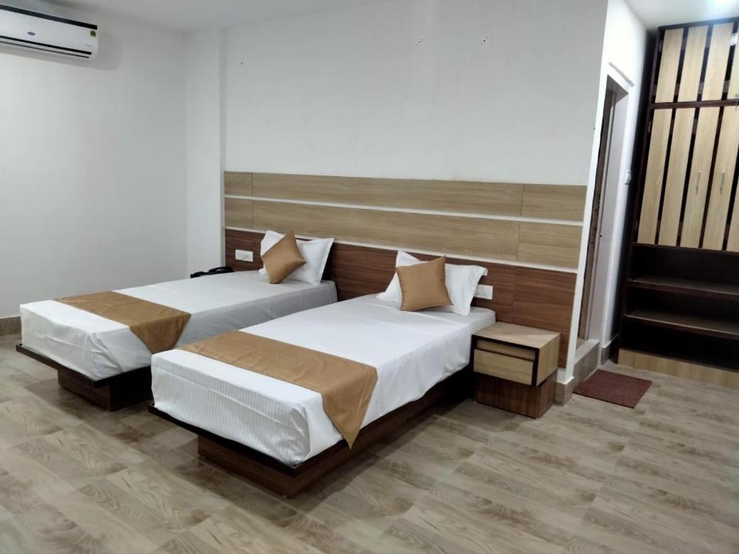 Hotel Magic Square Guwahati Exterior foto